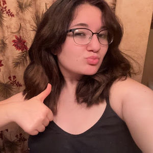 Meet your Posher, Carly